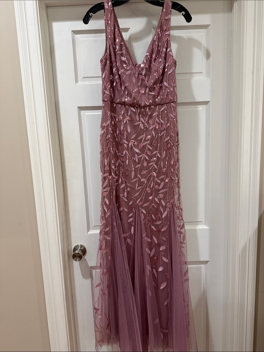 Sleeveless Embroidered V-Neck Maxi Dress large